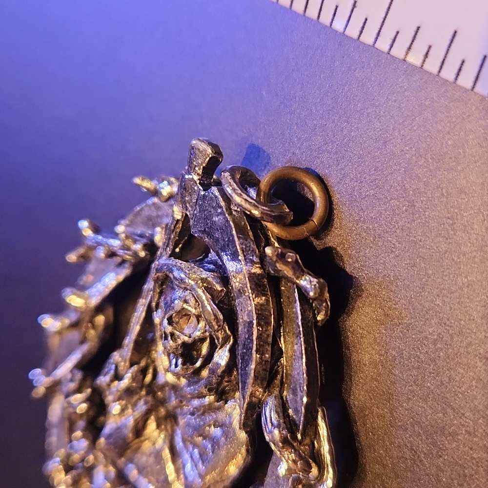 Reaper Pendant - Picture 6 of 6